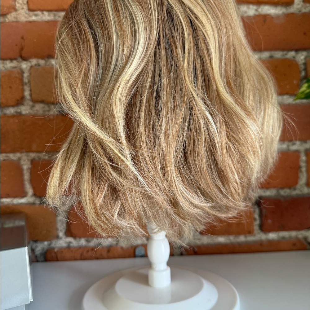 Raquel Welch Wig Unfiltered Heat Friendly, Mono Top Lace Front SS Wheat RL 14/22 - Picture 4 of 8